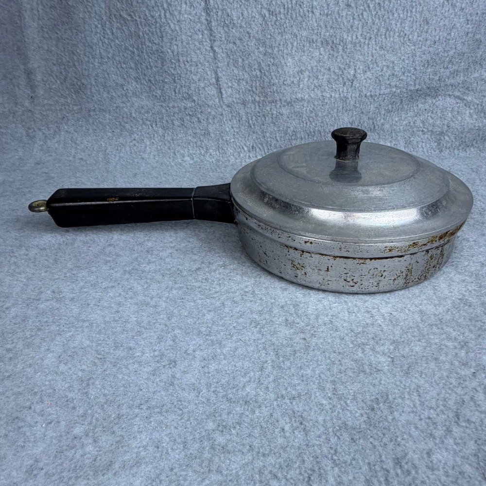 Miracle Maid Cookware Skillet with Lid 7.25 Inch Silver Cast Aluminum Vintage